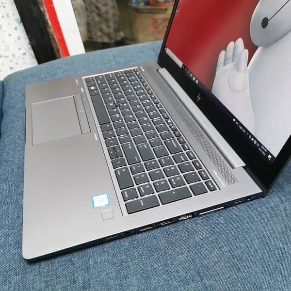 HP ZBook 15 G6 Mobile Workstation Intel Core i7 8th Gen 1