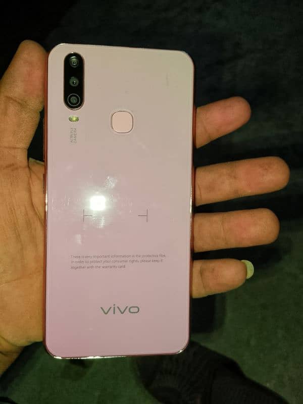 vivo y17 10/10 condition only 2 month used 1