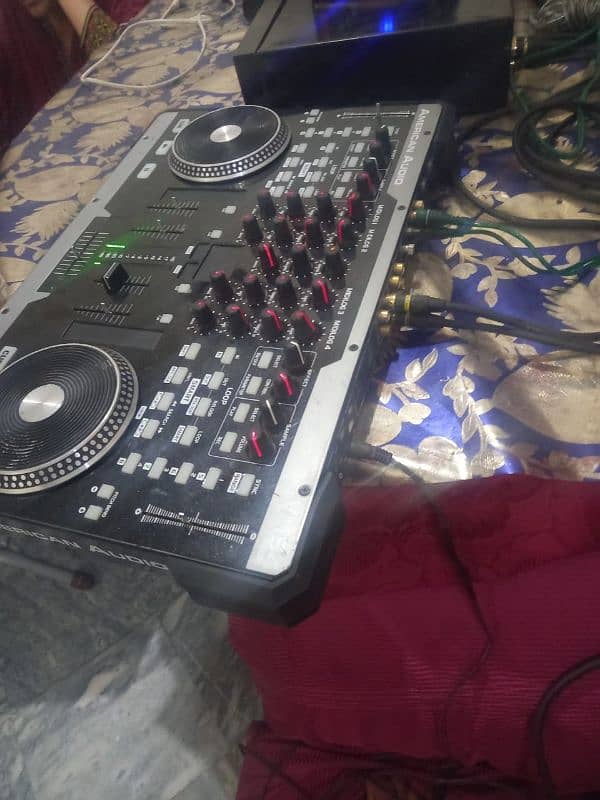 Dj mixer American audio 1