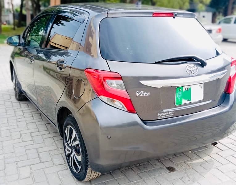 Toyota Vitz 2014 3