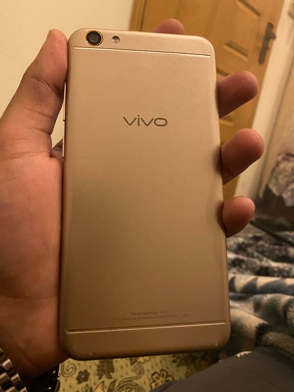 vivo y 66 4/128 dual sim approve box charger 1