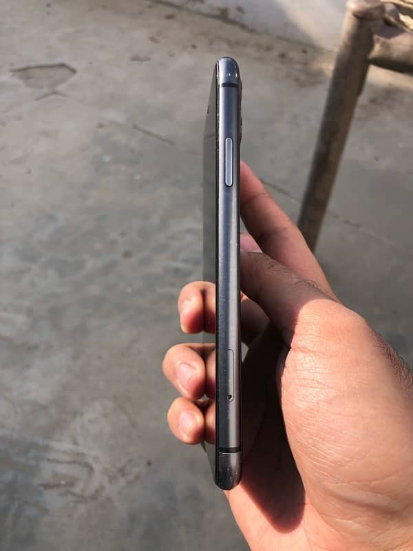 iphone 11 Factory unlocked 0