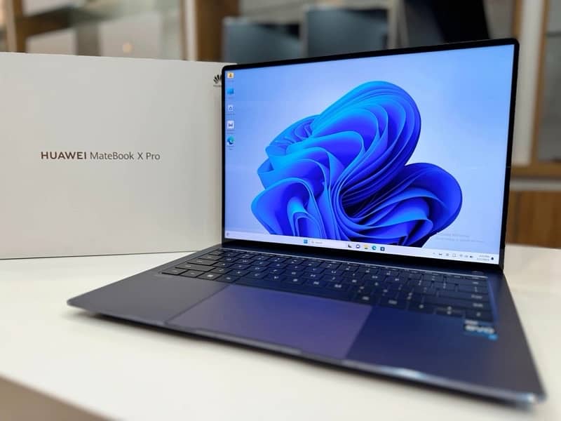 Huawei MateBook X Pro Touch 4K 2GB Graphic Card & 16|1TB Complete Box 7