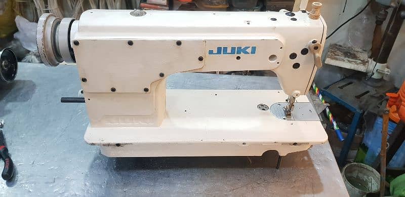 juki 8700 sewing machine 3