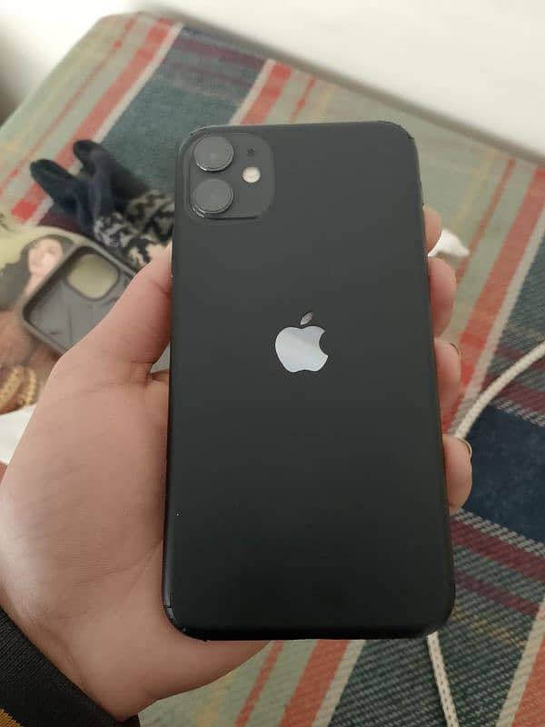 Iphone 11  JV water pack 87 health 64GB 0