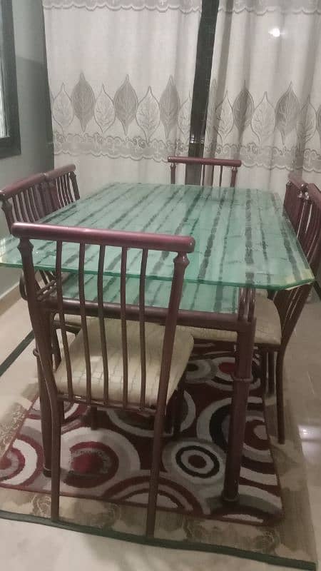 selling dining table 3