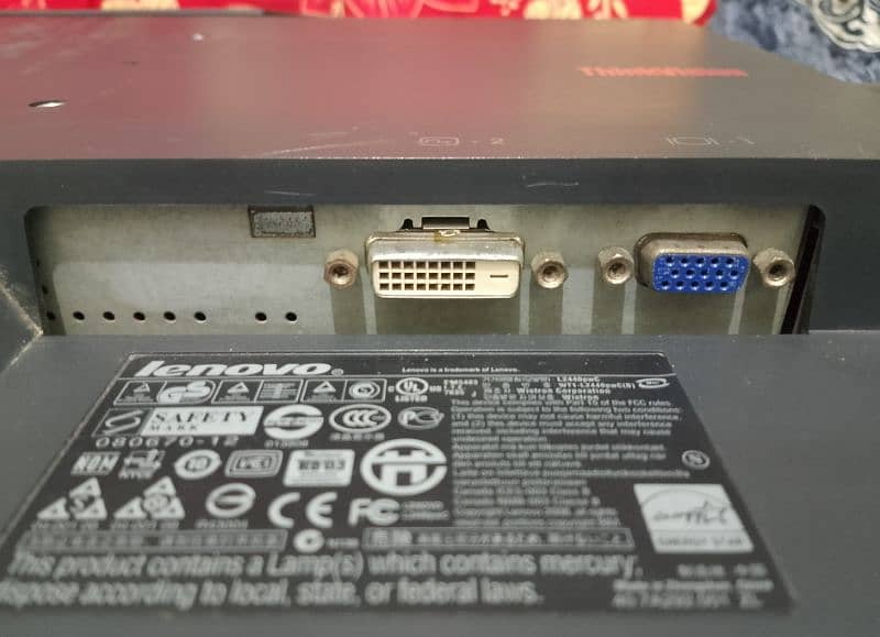 LENOVO 24" LCD , VGA ADAPTER APPLICABLE 1