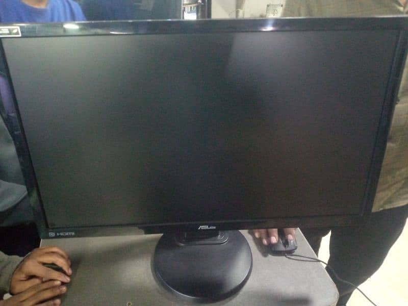 ASUS GAMING 144HZ LED 24 INCH 0