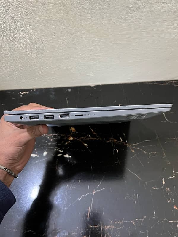 Lenovo IdeaPad slim 1 9th Gen 5