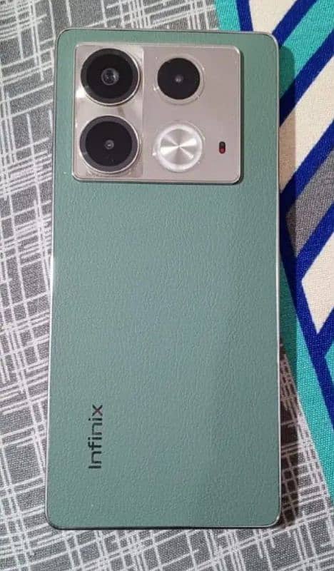 Infinix Note 40 0