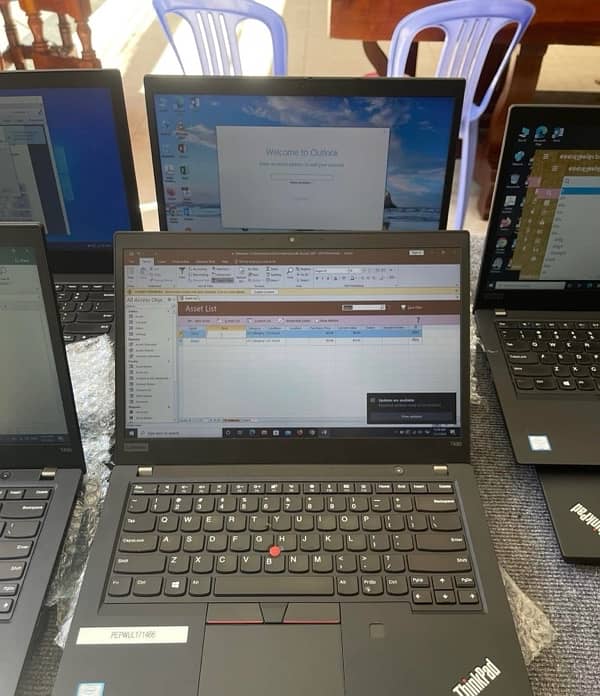 Lenovo ThinkPad T490 i7 8th 16GB Ram 256GB NvMe SSD IPS Touch Display 4