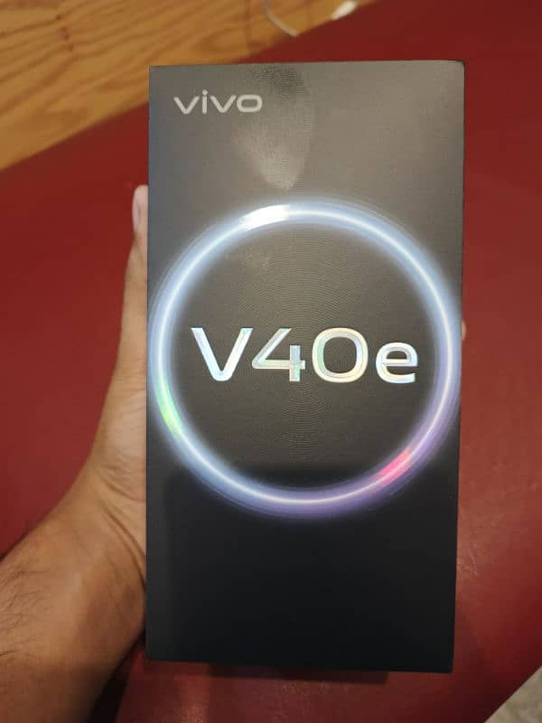 Brand new phone Vivo V40e For sale and Exchange 5