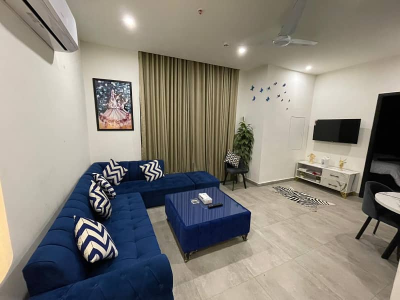 1 BHK furnished Luxurious apartment daily basis 4