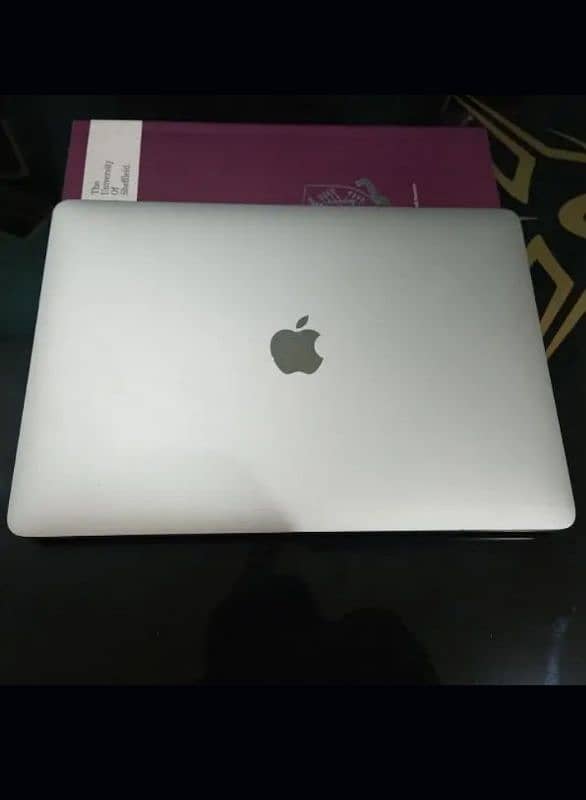 Macbook Pro 2017 i5 0