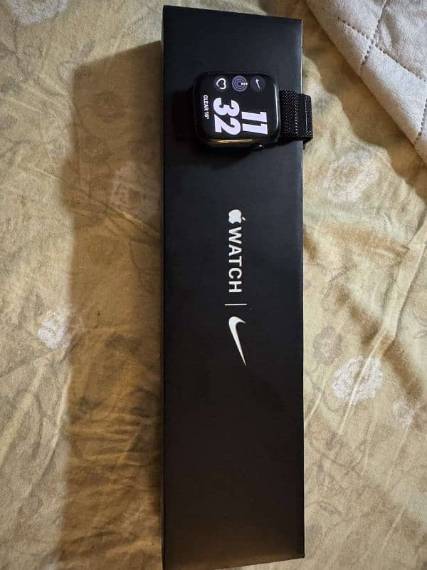 Apple watch series 7 4