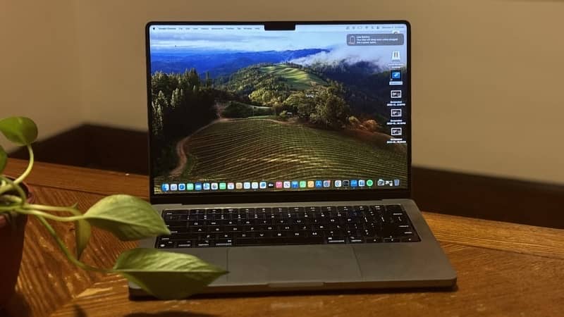 Macbook M3 PRO 1