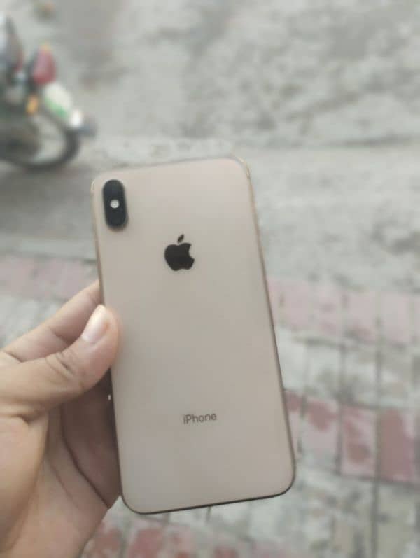 Iphone Xs max Factory unlock 64GB 9