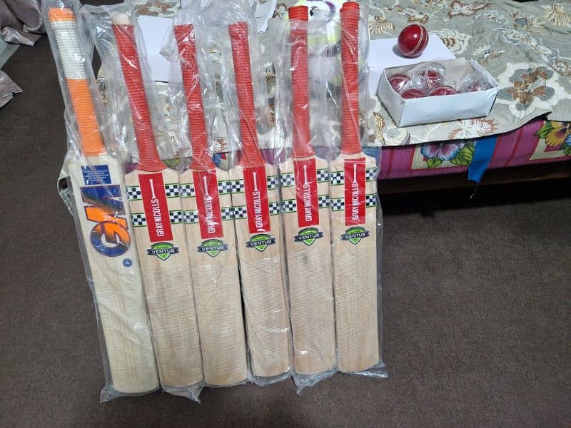 Tape and hard ball bat are available at lowest prices 1