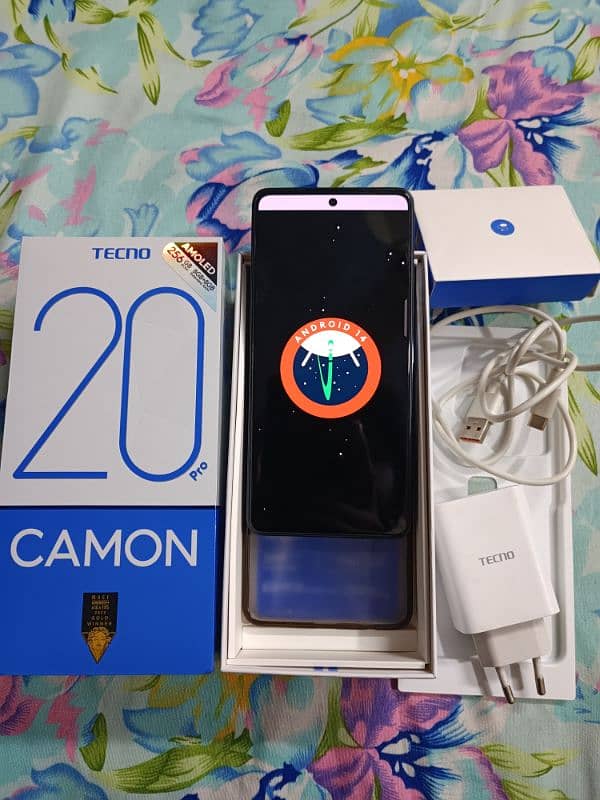 Tecno camon 20 pro 8+8/256 gb 4