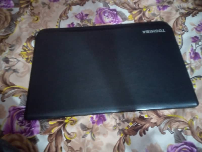 TOSHIBA LAPTOP 4