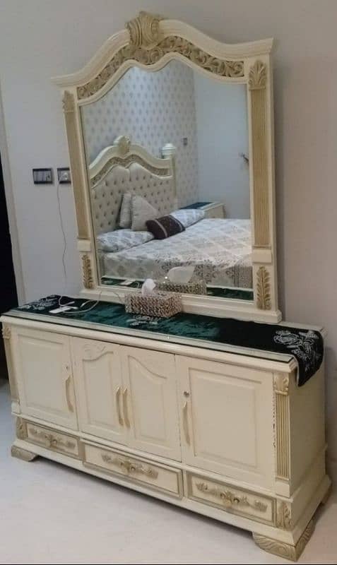 bed with side tables and dressing 1