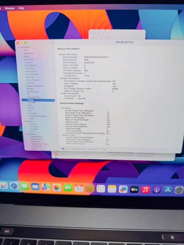 MacBook pro 2018 15.4 inch core i9 CTO 32GB RAM 512GB SSD 6 core GPu 9