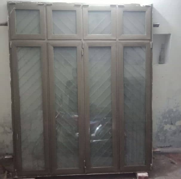 iron window with heavy safty grill 2