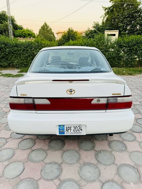 Toyota Corolla se limited 3