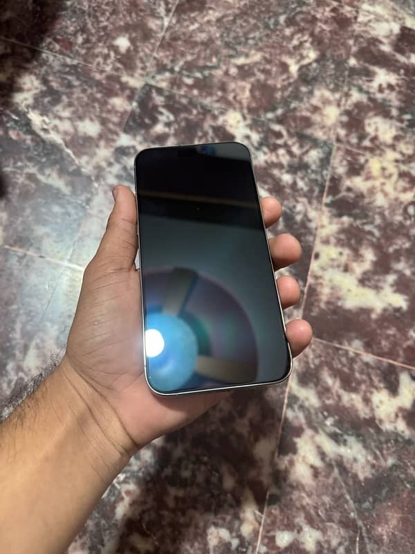 iphone 15 pro max JV 256 GB 10/10 condition LLA model 5