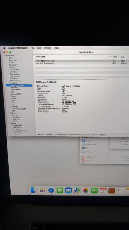 Apple MacBook pro 2019 core i9 15inch 7