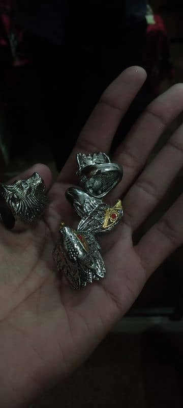 EAGLE STYLE ANTIQUE RINGS 1