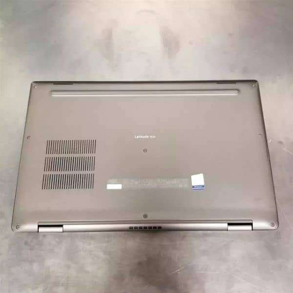 Dell Lattitude  7520 ( open box ) 4