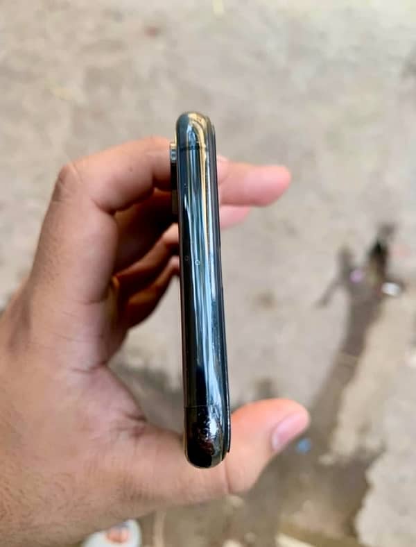 iphone xs max 256 PTA WATERPACK DUAL SIM APPEARS 3