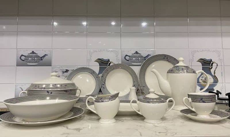 Bone China dinner set 0