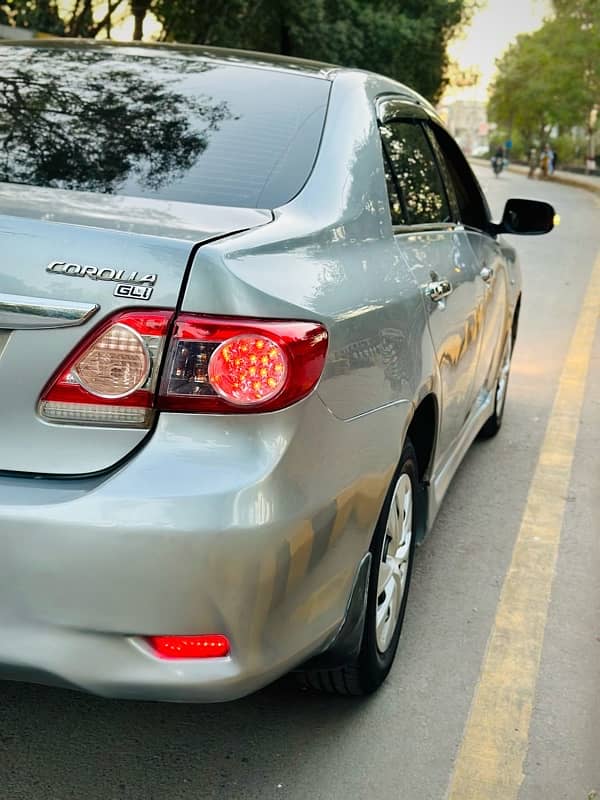 Toyota Corolla GLI 2012 1