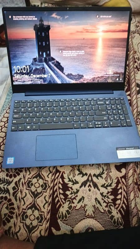 Lenovo IdeaPad 330 1