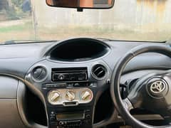 Toyota Vitz 2002