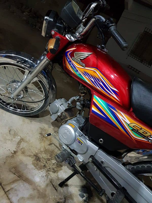 Honda CD 70 cc model 2020 Karachi number contact number 034 3290 4161 3