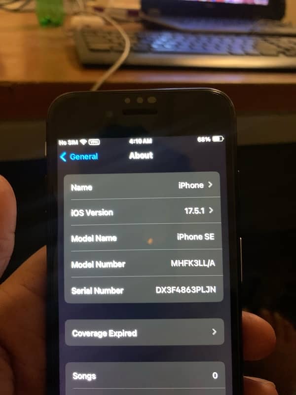 IPhone se 2020 urgent sale 9