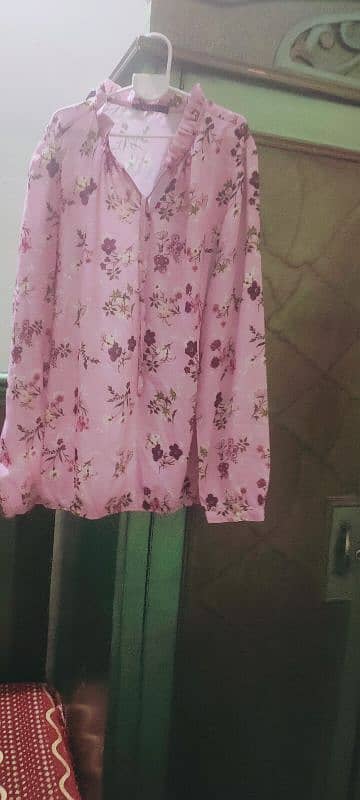 preloved dresses and Tops in 10/10 condition 2