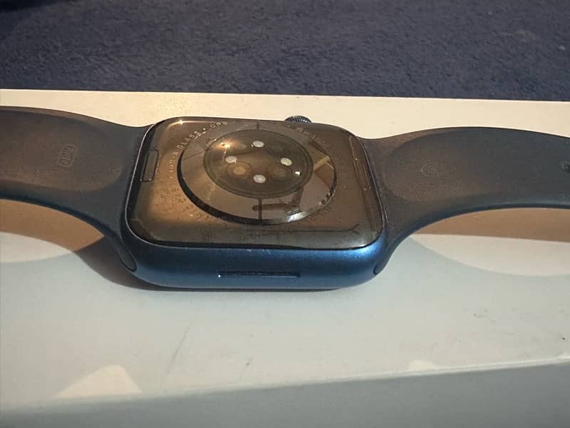 Apple watch series 7 4