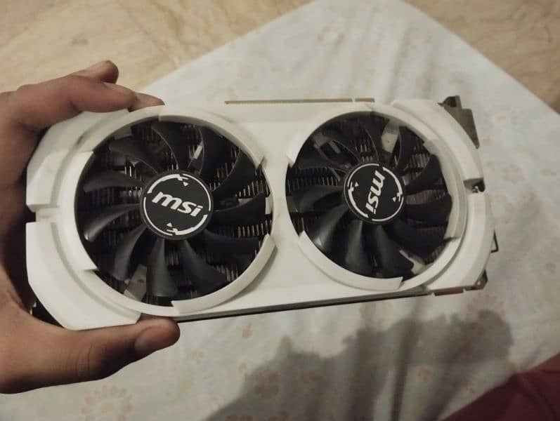 GTX 950 2 GB Graphics card, very good condition 2