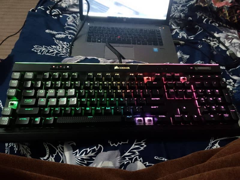 Corsair k95RGB 0