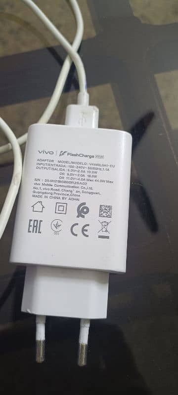 Vivo V23 pta official approved with box and Original fast charger 3