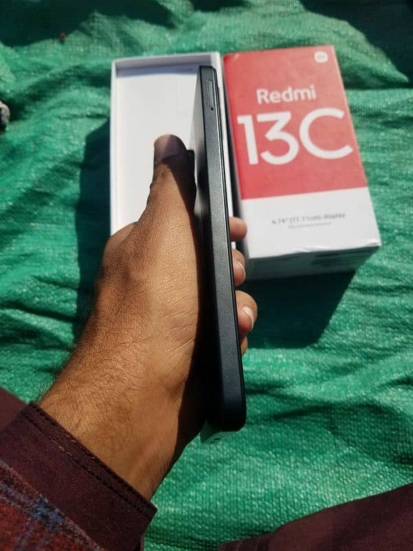 redmi 13c 6+128gb with box charger 2