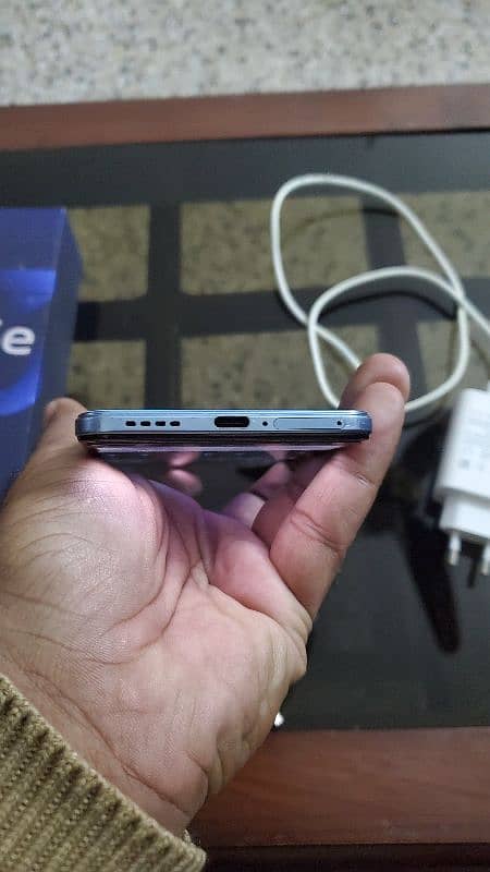 Vivo V23e pta official approved with box and Original fast charger 5