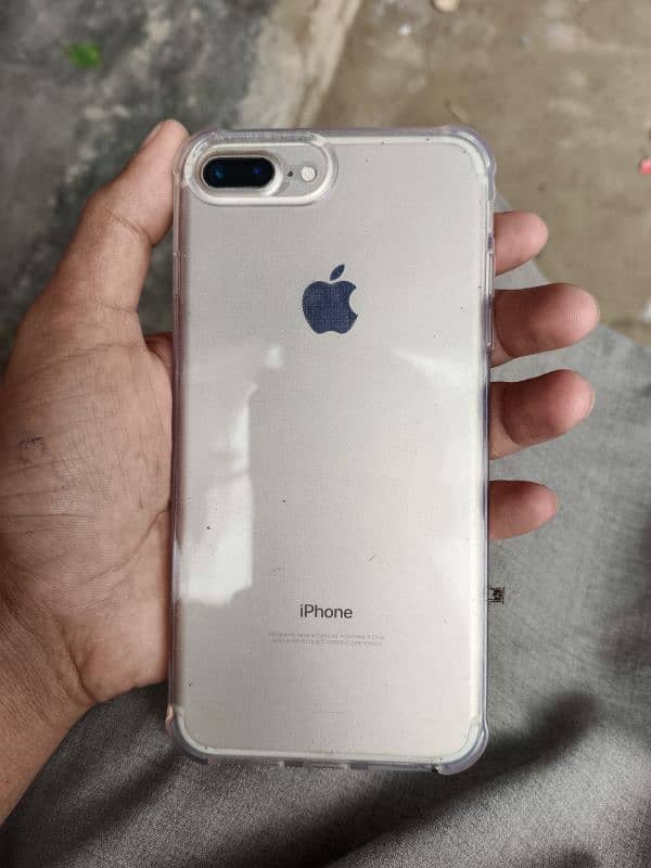 I phone 7plus 128gb PTA approved hai 5