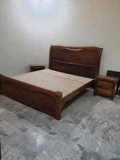 New solid wood Bed set never used 0321///512///0593