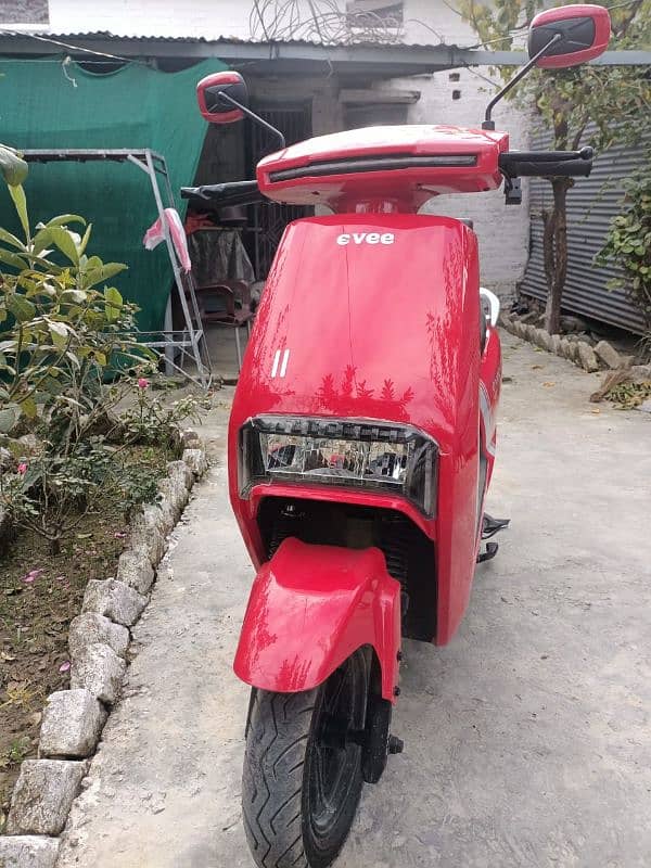 ever c1 Scooty for sale 1