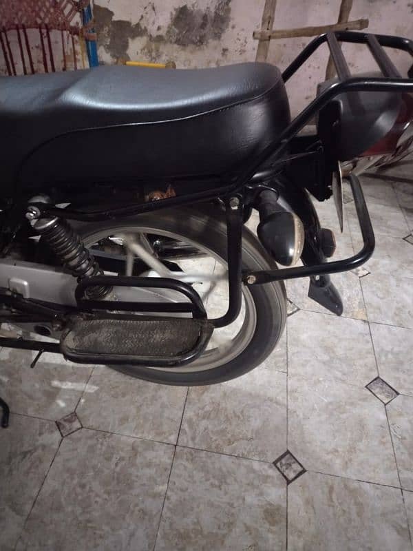 Suzuki gs150. (. 0312.716. 74.05) 9